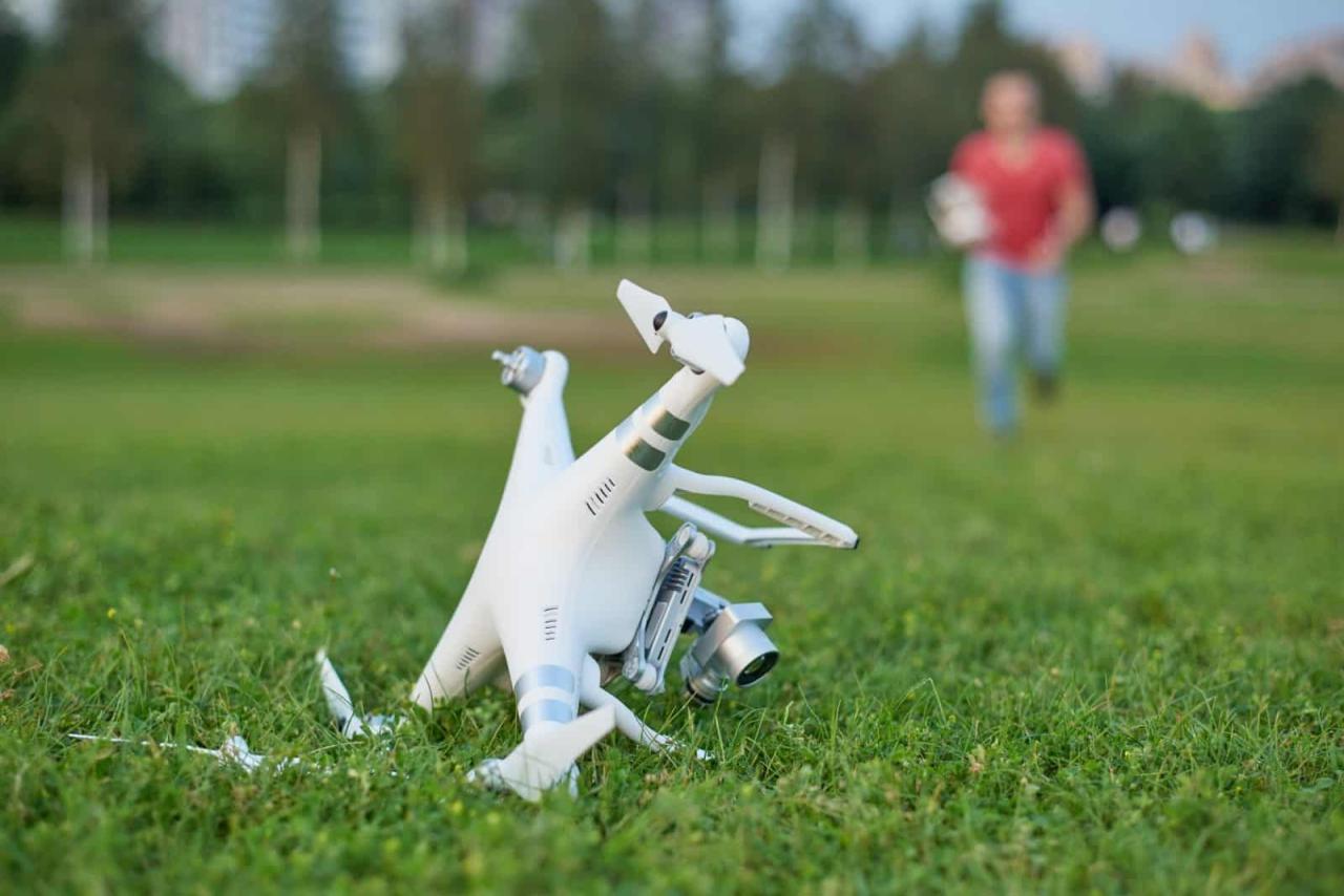 Drone crash paris